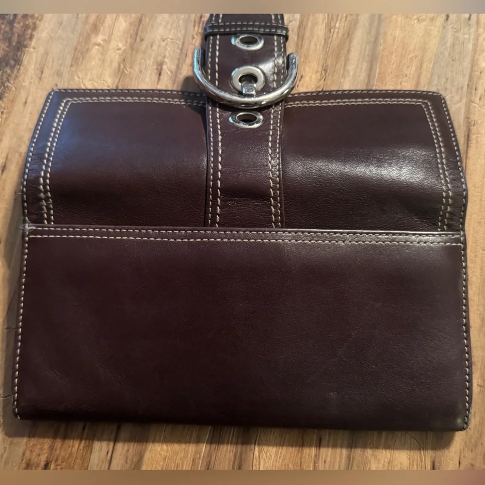 Y2K Coach Soho Brown Buckled Wallet - EUC - Picture 5 of 5
